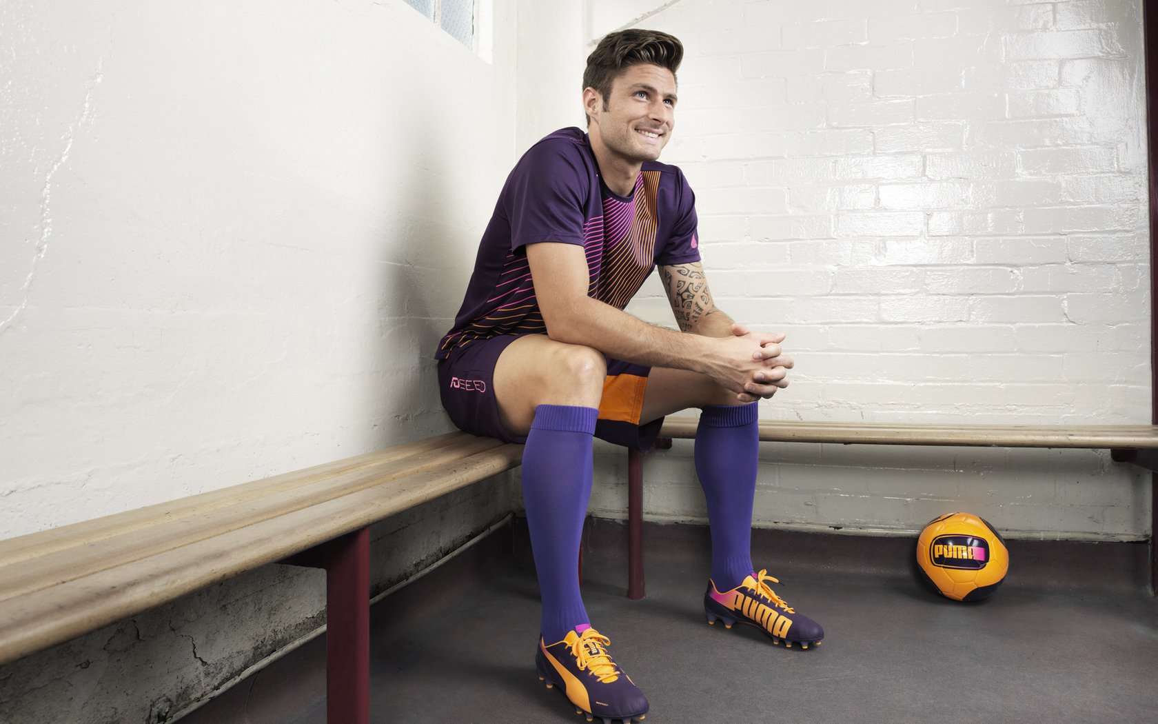 体育明星携手慈善机构 助力青少年体育梦想